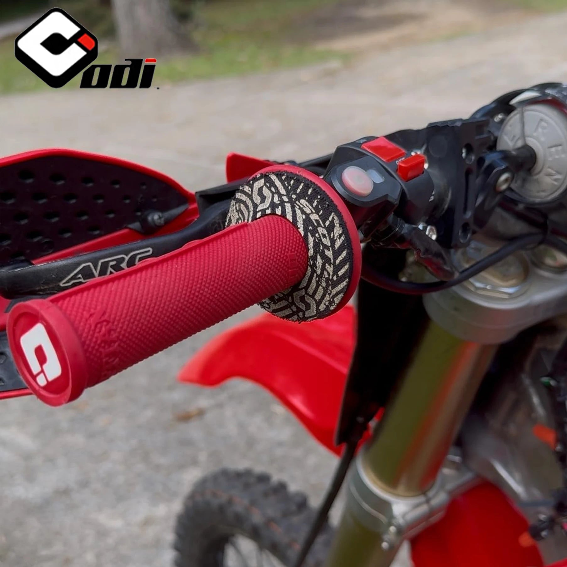 ODI - Motorcycle Aerodynamic Fairing Impact-Resistant Cylindrical Body Easy to Install Suitable Airflow Motorcycle Grips
